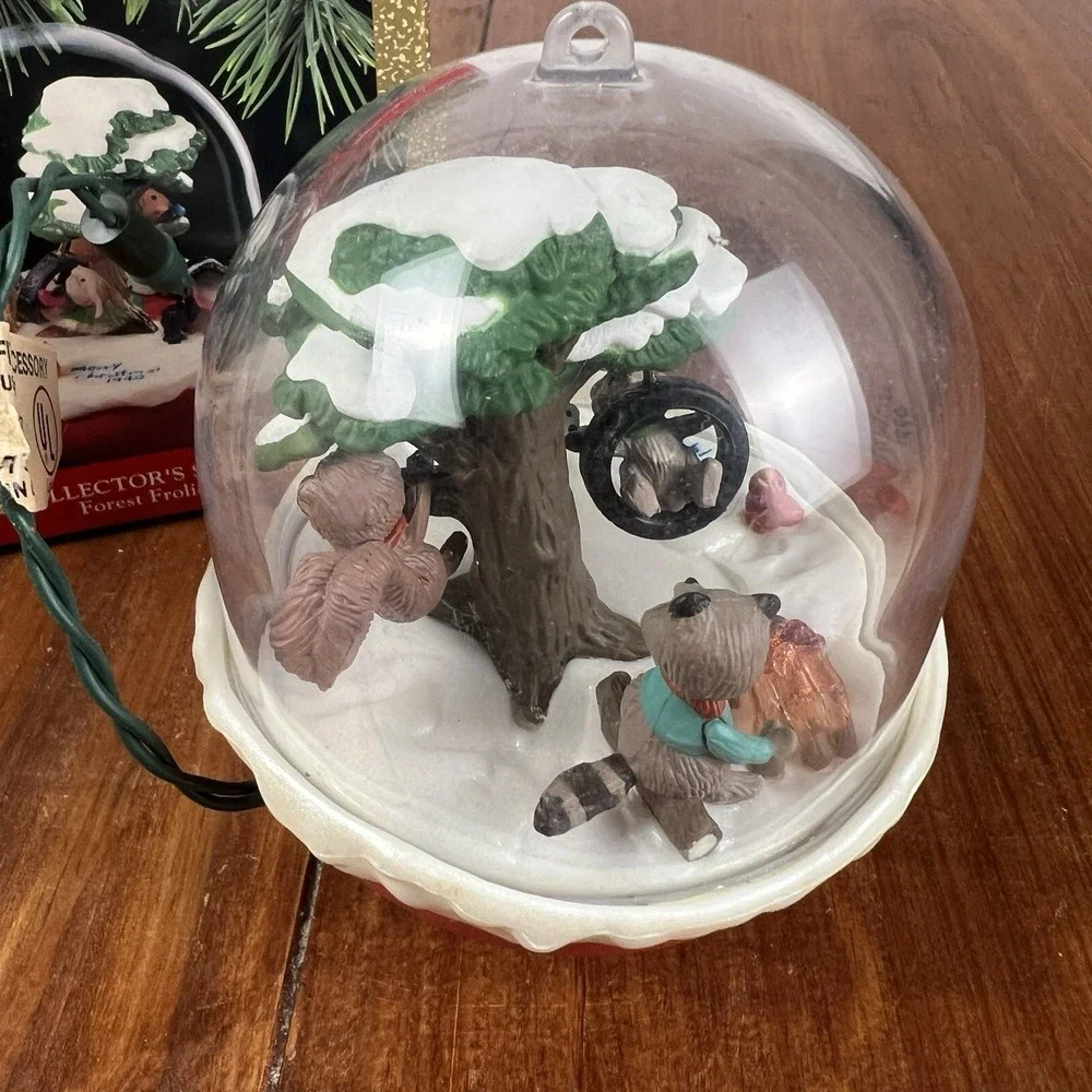 Vintage Hallmark 1990 Forest Frolics Magic Light Motion Ornament 2nd Series